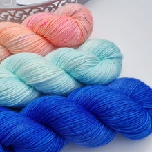 Load image into Gallery viewer, Tropical Pop Plush Fingering