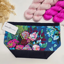 Load image into Gallery viewer, Deluxe Project Bag - Floral Fantasy