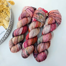 Load image into Gallery viewer, Intangible Lustre