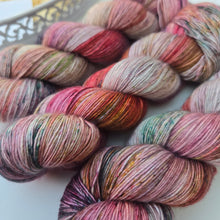 Load image into Gallery viewer, Intangible Lustre