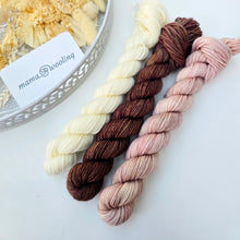 Load image into Gallery viewer, Gnome MKAL Beary Cosy - Snuggle Up