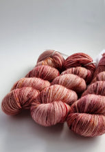 Load image into Gallery viewer, Dazzle Plush DK