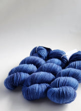 Load image into Gallery viewer, True Plush DK