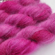 Load image into Gallery viewer, Berry Misty Mohair
