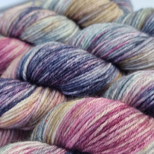 Load image into Gallery viewer, Knitworthy Plush DK