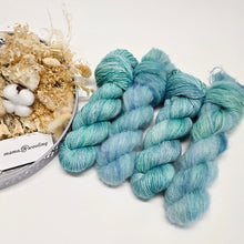 Load image into Gallery viewer, Mermaid's Kiss Lustre