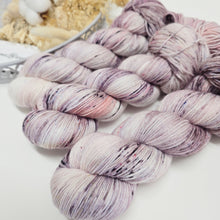 Load image into Gallery viewer, Posy Pop Plush Fingering