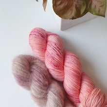 Load image into Gallery viewer, Fluffy Knit Kit - Parfait