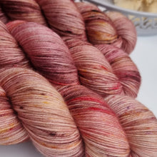 Load image into Gallery viewer, Dazzle Plush Fingering