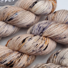 Load image into Gallery viewer, Hygge Plush DK