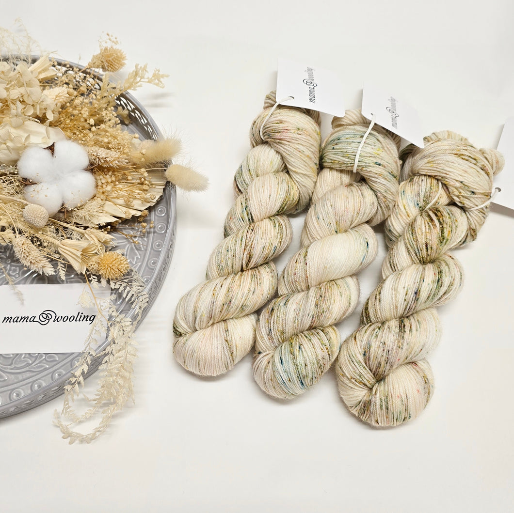 Bouquet Plush Fingering