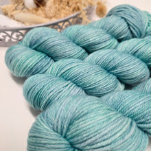 Load image into Gallery viewer, Mermaid&#39;s Kiss Plush DK

