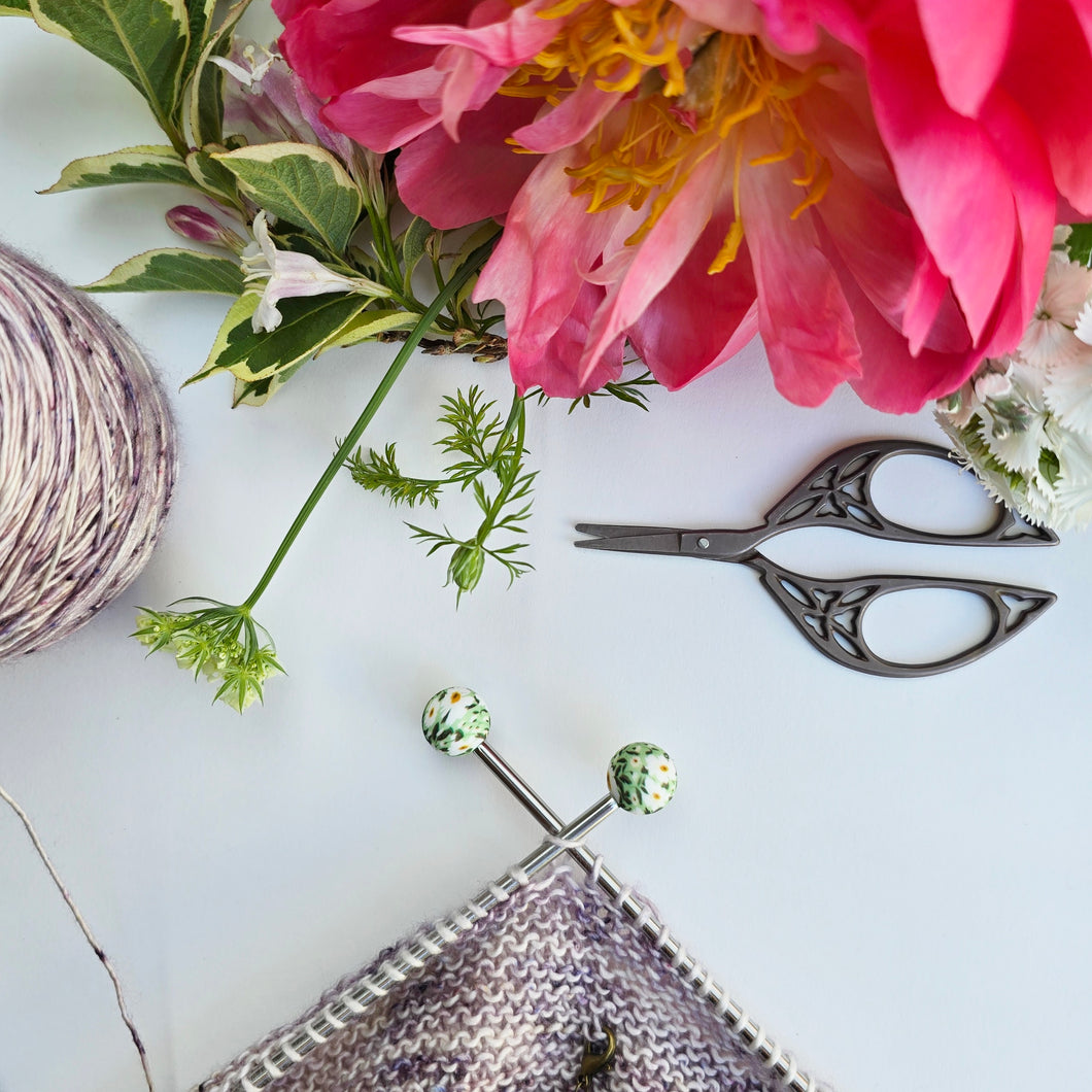 Needle Stoppers - Field of Daisies