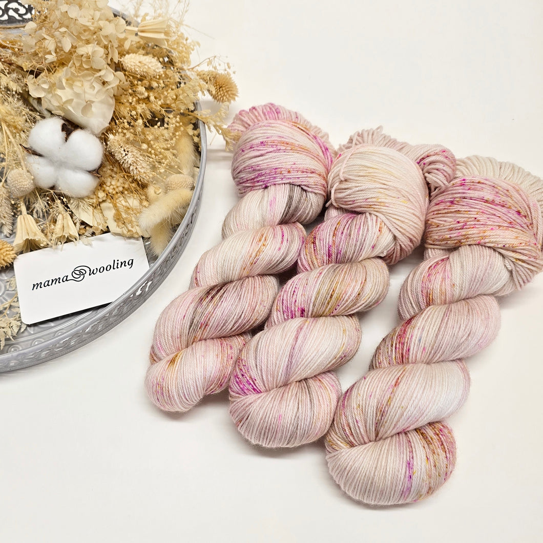 Everything Nice Plush Fingering