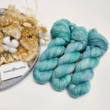 Load image into Gallery viewer, Mermaid&#39;s Kiss Lustre
