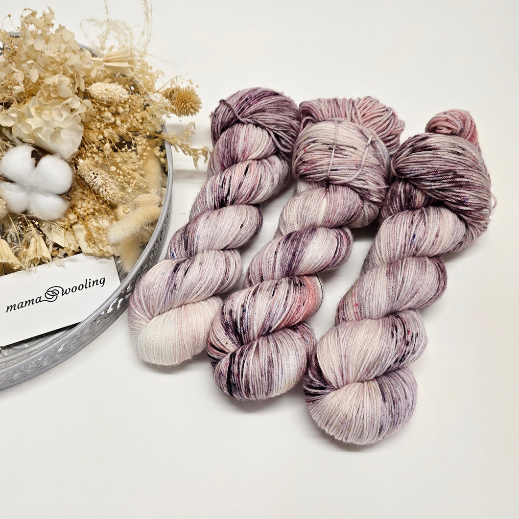 Posy Pop Plush Fingering